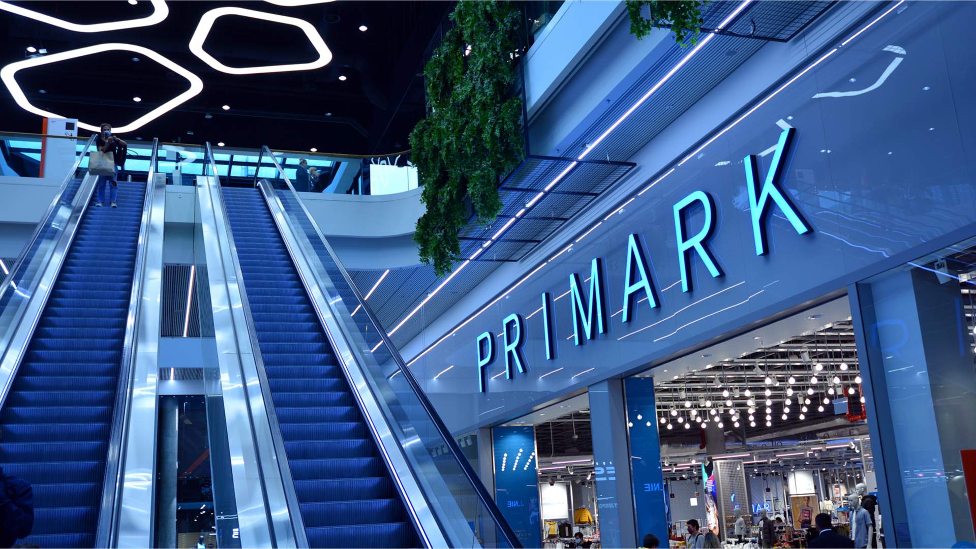 Fai Parte della Magia di Primark: Opportunità di Lavoro